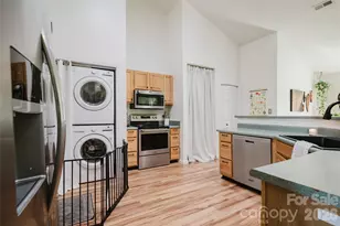 91 Crestview St, Canton, NC 28716 - Photo 12