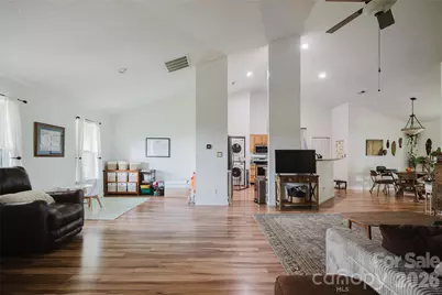 91 Crestview Street, Canton, NC 28716 - Photo 10