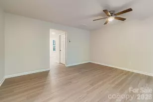 1761 J Julian Ln, Charlotte, NC 28208 - Photo 2
