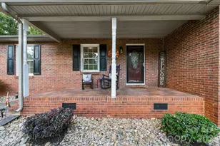 1636 Wellington Ave, Newton, NC 28658 - Photo 2