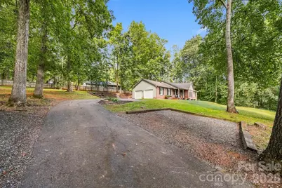 1636 Wellington Avenue, Newton, NC 28658 - Photo 22