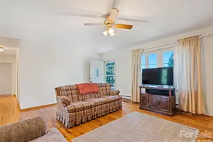 158 Candlelight Cir, Clyde, NC 28721 - Photo 14