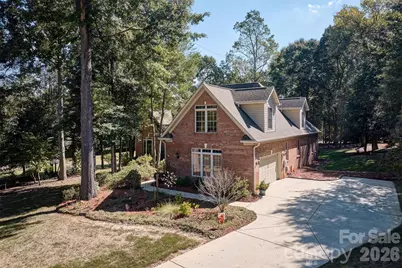 225 Highland Forest Drive, Lake Wylie, SC 29710 - Photo 2
