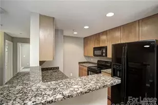 3919 Picasso Court, Charlotte, NC 28205 - Photo 4