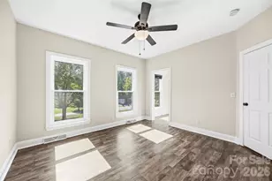 3787 Rolling View Ln, Maiden, NC 28650 - Photo 14