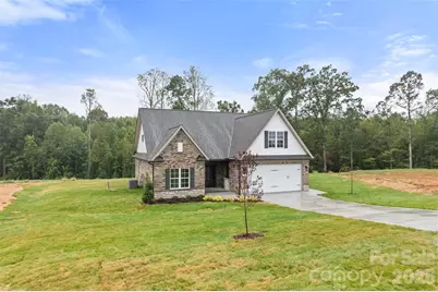 261 Avian Lane, Winston Salem, NC 27127 - Photo 2
