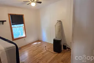 52 Tahkeyostee Rdg, Weaverville, NC 28787 - Photo 10