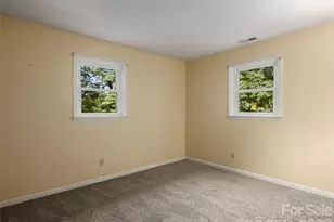 172 Long John Dr, Hendersonville, NC 28791 - Photo 20