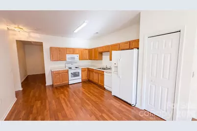 7175 Somerset Springs Drive, Charlotte, NC 28262 - Photo 6