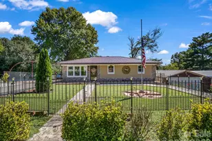191 Sycamore St, Forest City, NC 28043 - Photo 2