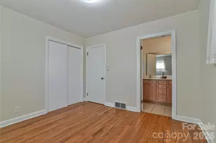 505 Monte Vista Rd, Candler, NC 28715 - Photo 18