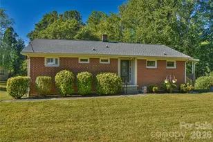 505 Monte Vista Rd, Candler, NC 28715 - Photo 1