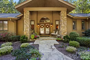 308 Kenmure Dr, Flat Rock, NC 28731 - Photo 4