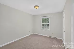 4124 Bridgewood Ln, Charlotte, NC 28226 - Photo 18