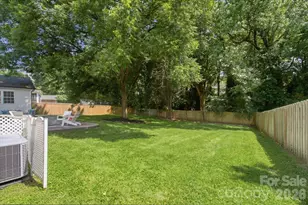 4124 Bridgewood Ln, Charlotte, NC 28226 - Photo 32