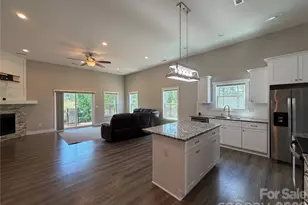 1473 Pleasant School Rd, Gaffney, SC 29341 - Photo 4
