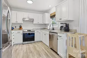 127 Sea Island Blvd, Fort Mill, SC 29708 - Photo 4