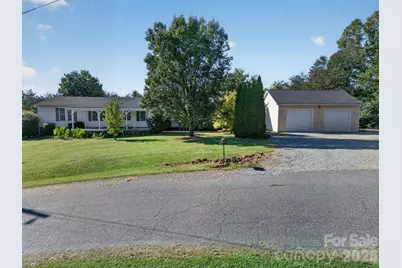 6041 Kaylas Ridge Road, Connelly Springs, NC 28612 - Photo 2
