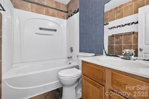 5327 Fernhill Dr, Charlotte, NC 28217 - Photo 12