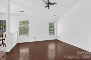 5327 Fernhill Dr, Charlotte, NC 28217 - Photo 4