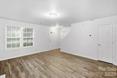 9306 Tiger Lily Lane, Charlotte, NC 28215 - Photo 8