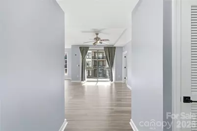 718 W Trade Street, Charlotte, NC 28202 - Photo 2