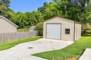 514 S Chapel St, Landis, NC 28088 - Photo 6