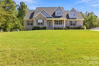 418 Kingsburry Road, Clover, SC 29710 - Photo 2