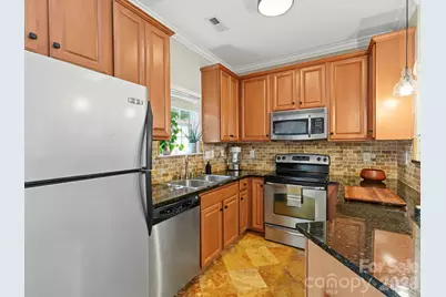 4460 Yoruk Forest Lane, Charlotte, NC 28211 - Photo 8