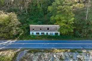 10730 US 19W Hwy, Burnsville, NC 28714 - Photo 16