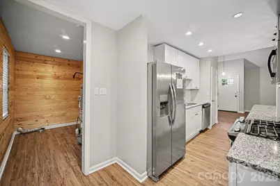 5508 Whistlewood Lane, Charlotte, NC 28208 - Photo 10