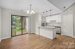 5508 Whistlewood Ln, Charlotte, NC 28208 - Photo 6