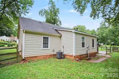 5508 Whistlewood Lane, Charlotte, NC 28208 - Photo 20
