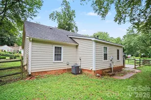 5508 Whistlewood Ln, Charlotte, NC 28208 - Photo 20