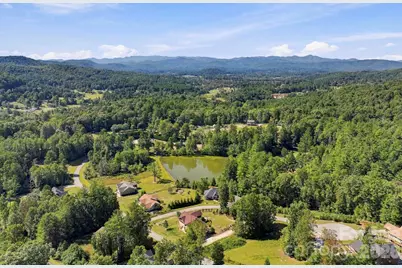 669 Crystal Heights Drive, Hendersonville, NC 28739 - Photo 38