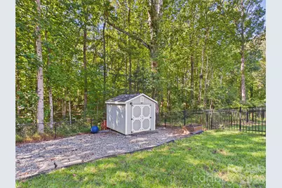 1358 26th Avenue NE, Hickory, NC 28601 - Photo 36