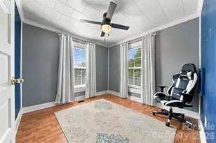 4021 Sulphur Springs Rd NE, Hickory, NC 28601 - Photo 8