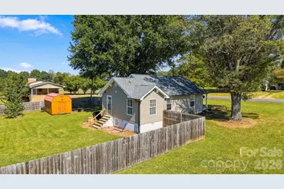 4021 Sulphur Springs Road NE, Hickory, NC 28601 - Photo 16