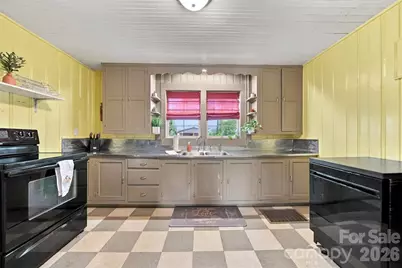 4021 Sulphur Springs Road NE, Hickory, NC 28601 - Photo 6