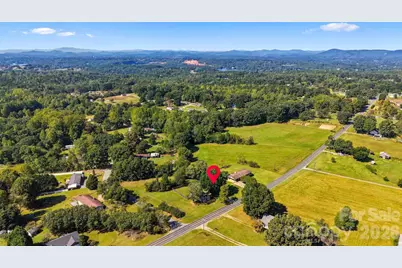 4021 Sulphur Springs Road NE, Hickory, NC 28601 - Photo 18