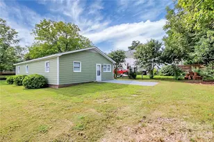 212 Kerr St NW, Concord, NC 28025 - Photo 2
