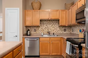 234 Brickton Village Cir, Fletcher, NC 28732 - Photo 2