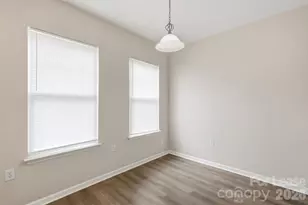 614 E 9th St, Charlotte, NC 28202 - Photo 24