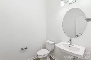 5807 Clear Creek Ln, Charlotte, NC 28215 - Photo 16