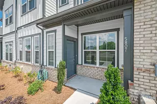 5807 Clear Creek Ln, Charlotte, NC 28215 - Photo 4