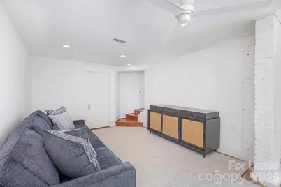 320 E Worthington Avenue, Charlotte, NC 28203 - Photo 4