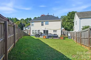 2729 Markham Woods Ct, Charlotte, NC 28214 - Photo 28