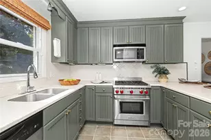 4617 Halstead Dr, Charlotte, NC 28209 - Photo 16