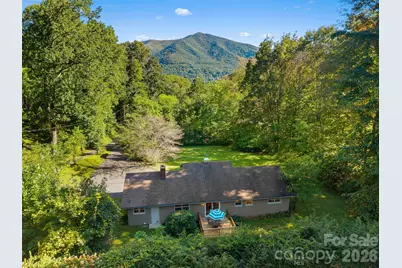 537 Winchester Creek Road, Waynesville, NC 28786 - Photo 2