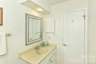 503 Crowfields Ln, Asheville, NC 28803 - Photo 26